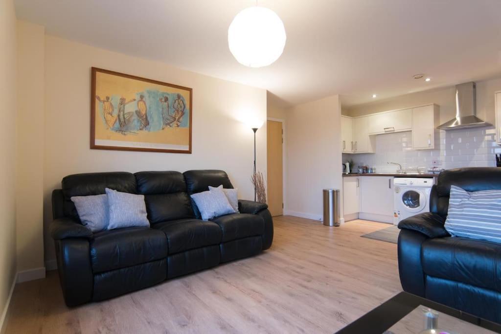 Executive 2 Bed 2 Bath - Free Parking Apartment Глазгоу Екстериор снимка