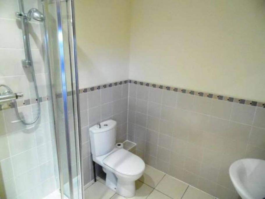 Executive 2 Bed 2 Bath - Free Parking Apartment Глазгоу Екстериор снимка